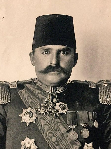 Essad Toptani